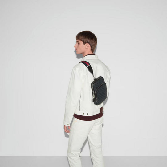 GUCCI GG Black GG Supreme Small Canvas Slingbag
