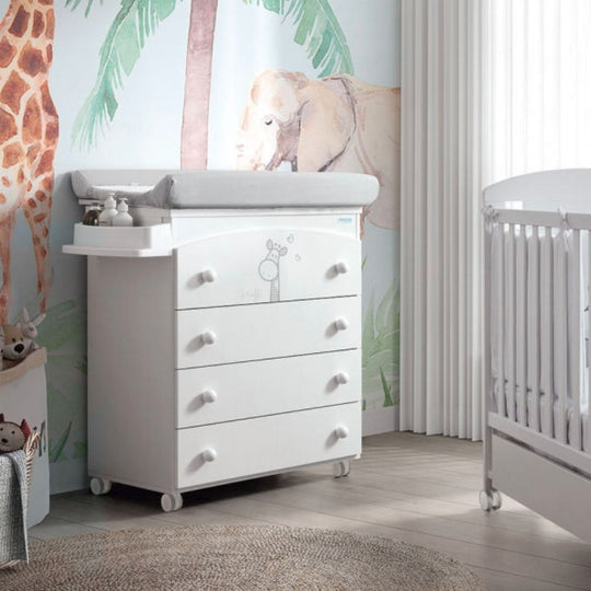 Micuna Sabana Crib and Changing Table Set - Sustainable Beech Wood, Giraffe Design, Space-Saving Design
