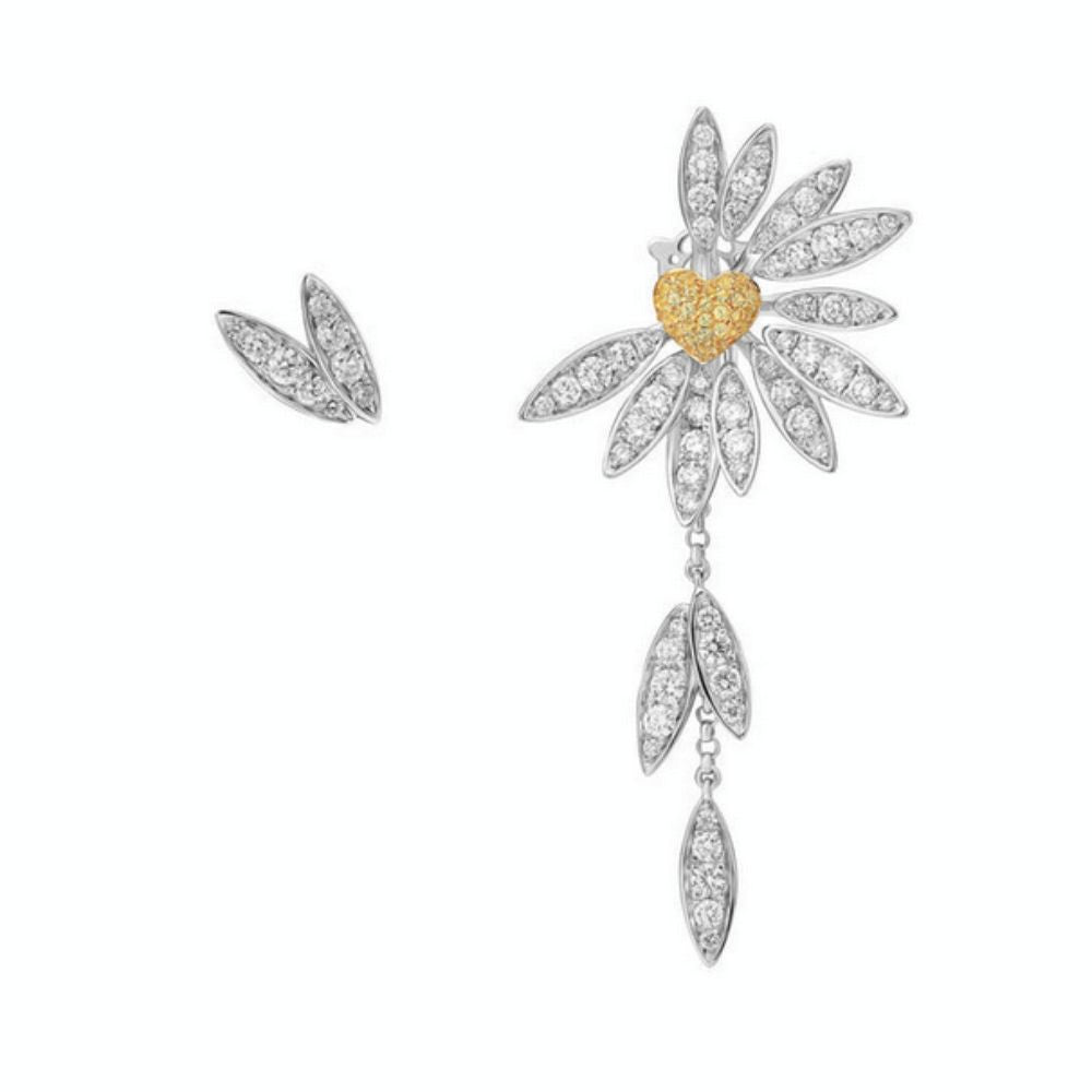 Samra Love Me Love Me Not Earring