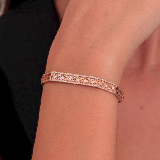 A model showing Samra Oud Turath Diamond Bangle on her wrist