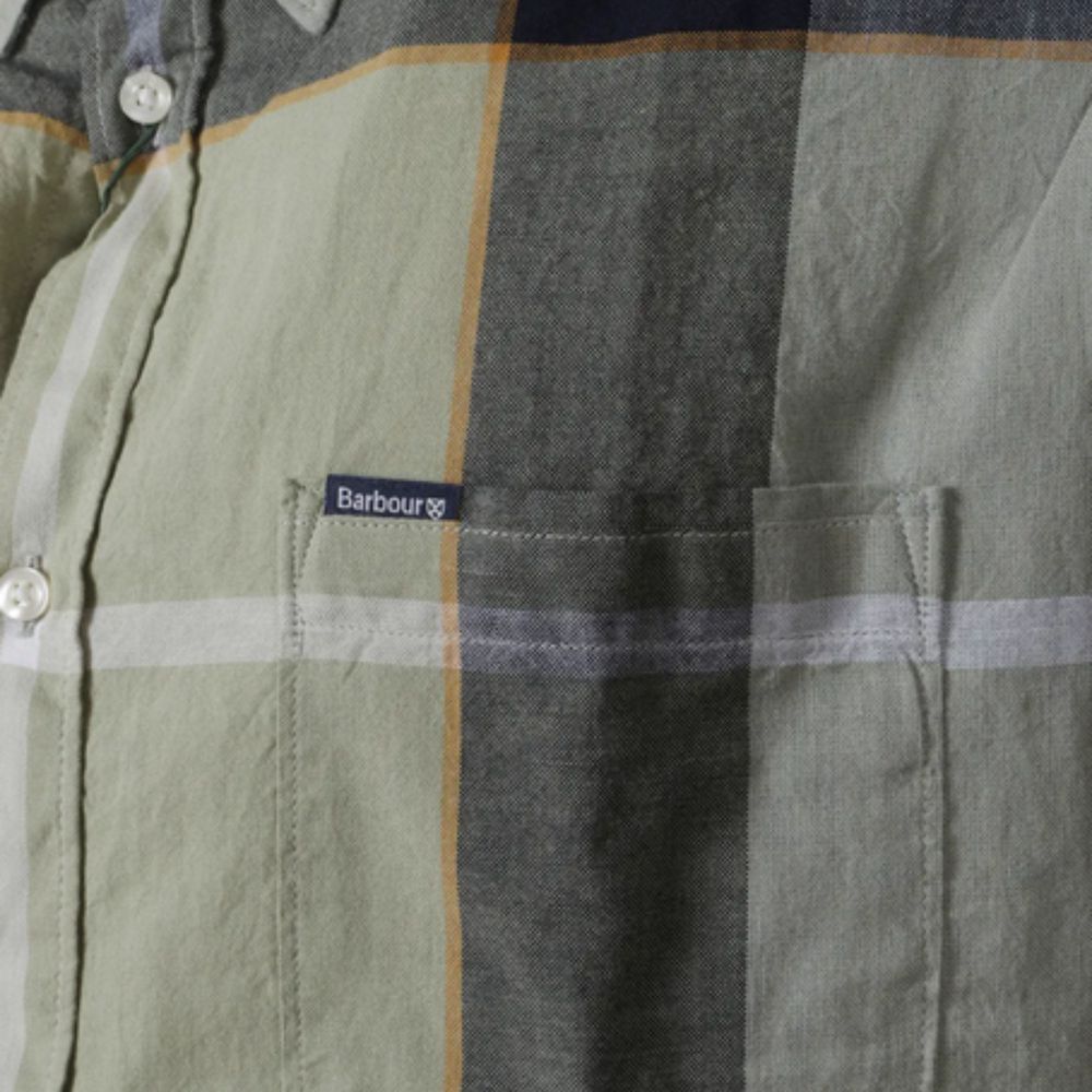Close up of the Checkered Pattern and Front Pocket of BARBOUR Lightweight Short-Sleeve Shirt 