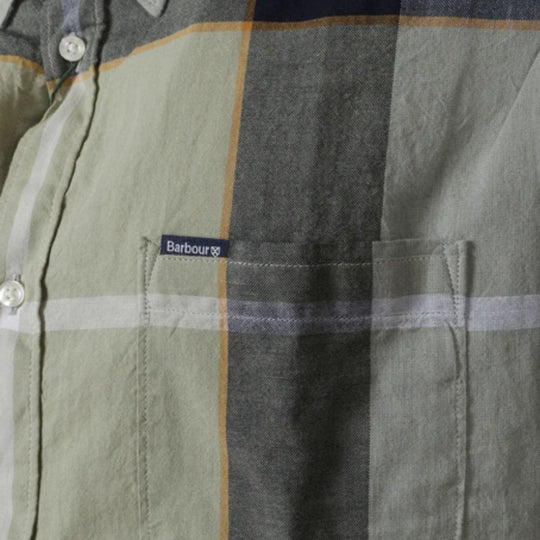 Close up of the Checkered Pattern and Front Pocket of BARBOUR Lightweight Short-Sleeve Shirt 