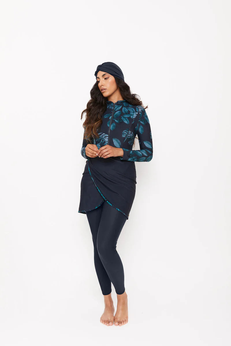 Model wearing sofia lunar print with leggings and turban