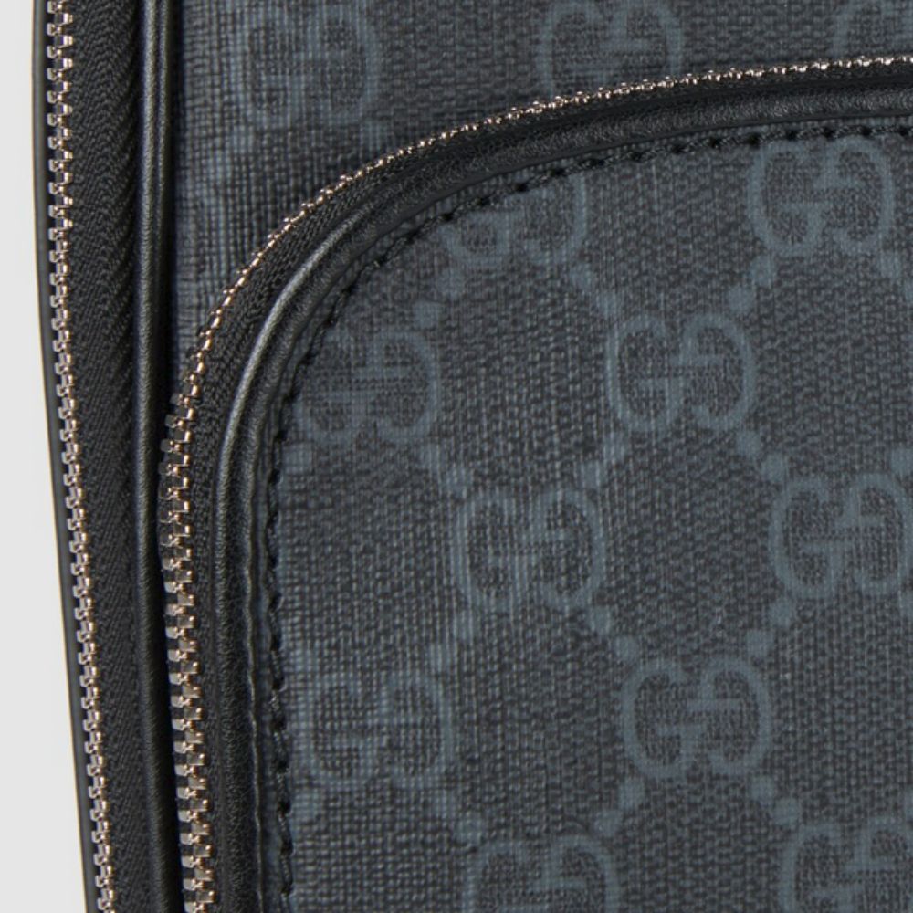 GUCCI GG Black GG Supreme Small Canvas Slingbag