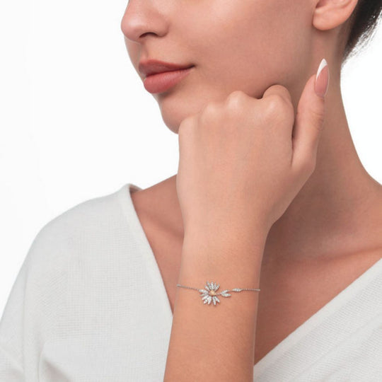A model wearing Samra Love Me Love Me Not Small Bracelet