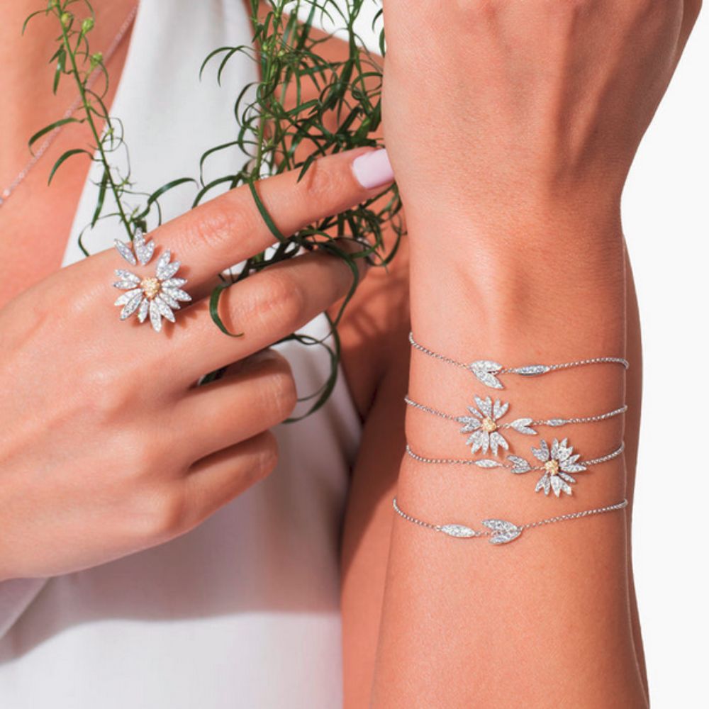 Model wearing Samra Love Me Love Me Not Small Bracelet